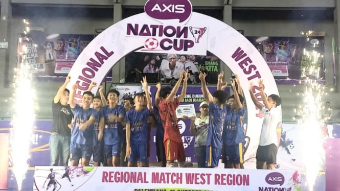 Selebrasi SMAN 4 Metro usai juara Regional