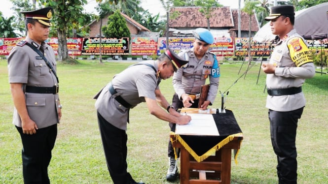 Kapolres Tulang Bawang gelar sertijab Kabag SDM dan 3 Kapolsek.