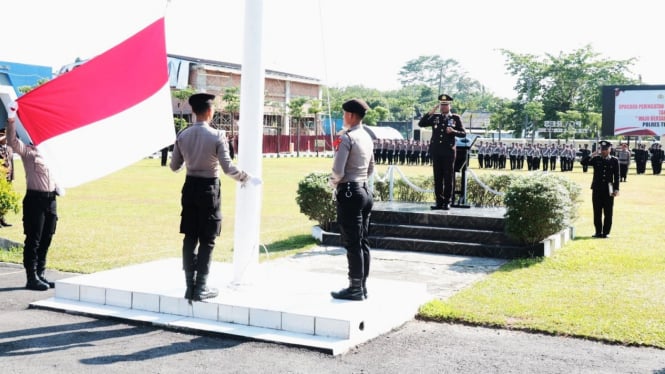 Kapolres Tulang Bawang memperingati Hari Sumpah Pemuda ke-96.