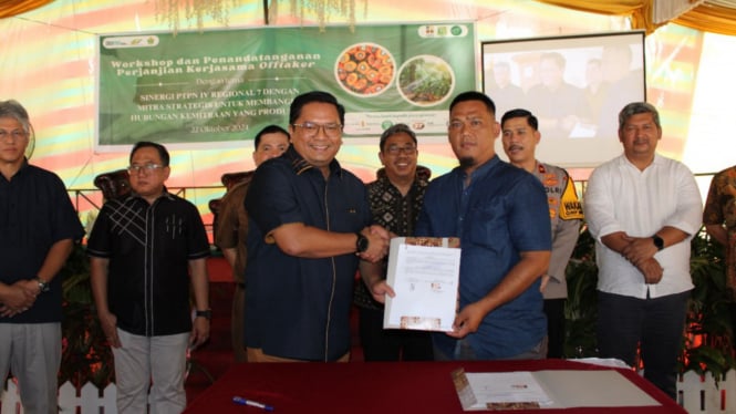 Penandatanganan MoU PTPN VI Regional 7