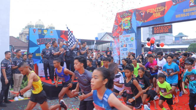 Ribuan Pelari Padati Brimob Run 2024.