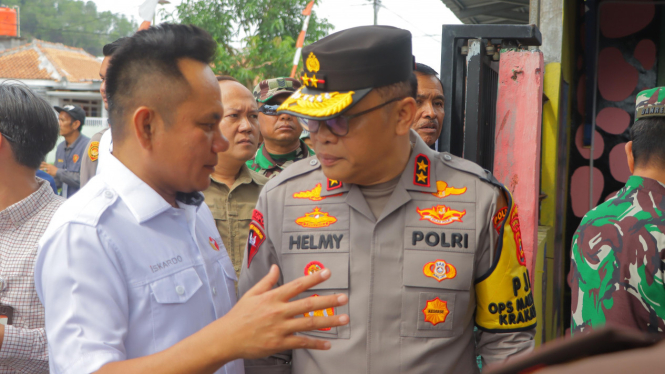 Ketua Bawaslu Lampung bersama Kapolda Lampung.