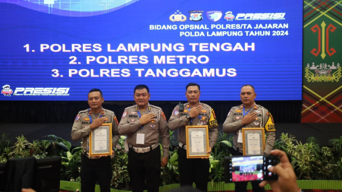 Satlantas Polres Lampung Tengah Raih Penghargaan di Rakernis 2024.