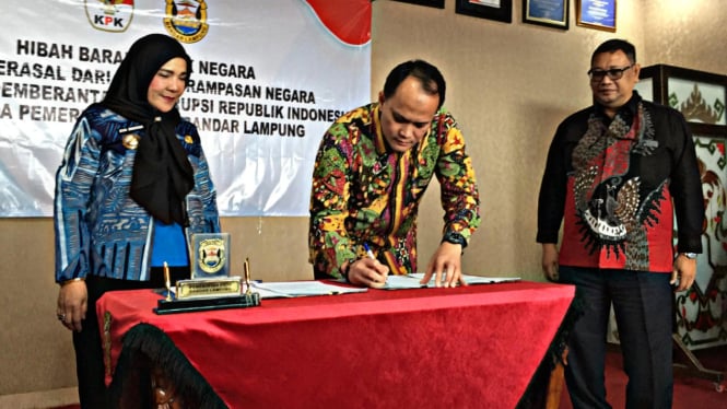 Penandatanganan dokumen hibah