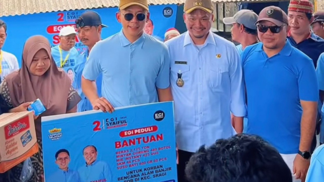 Egi Pratama salurkan bantuan ke korban banjir Rob di Dusun Kuala Jaya