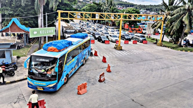 Suasana di Pelabuhan Bakauheni