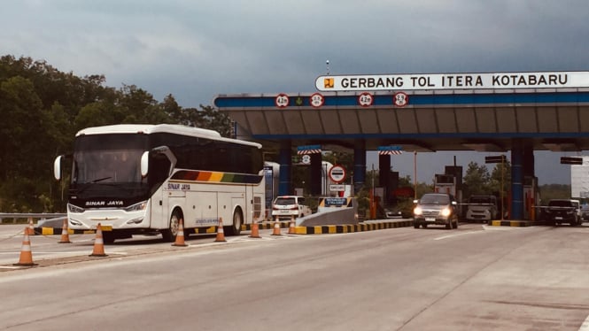 Gerbang tol Kotabaru