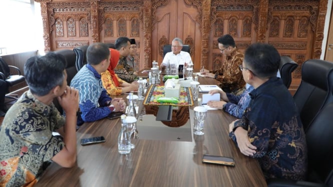 Itera melakukan pertemuan dengan Menteri di Kantor Kemendiktisaintek