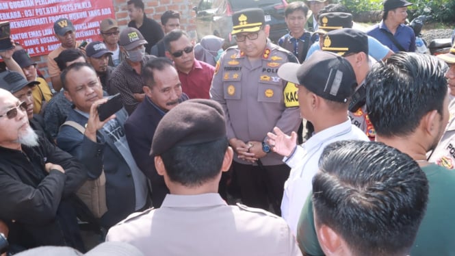 Kapolres Lampung Selatan memimpin pengamanan penertiban lahan