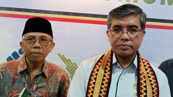 Menteri Tenaga Kerja bersama Rektor Itera