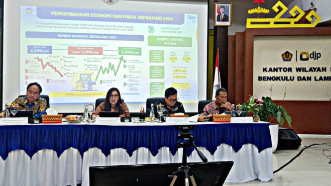 Konferensi pers di Kanwil DJP Bengkulu dan Lampung