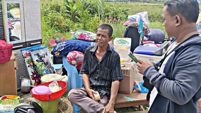 Nur Alwi salah satu warga terdampak penggusuran