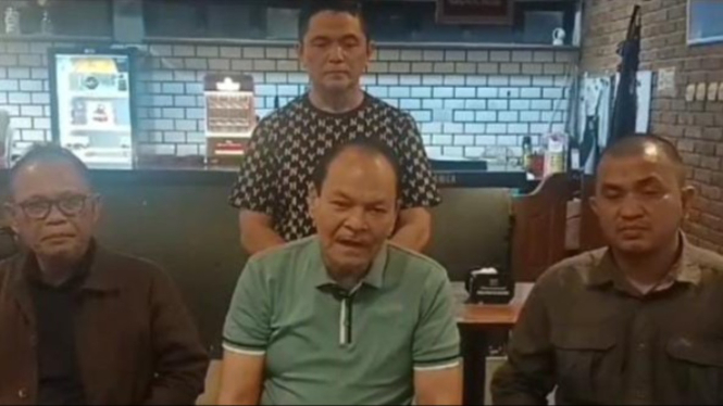 Rusli Bintang, menyampaikan permintaan maaf .