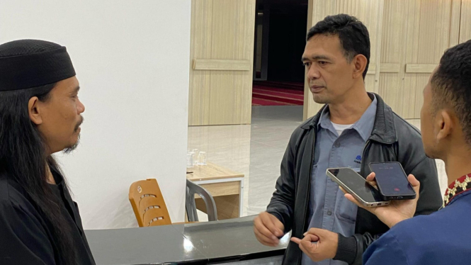 Direktur Bakrie Amanah, Setiadi Ihsan saat diwawancarai.