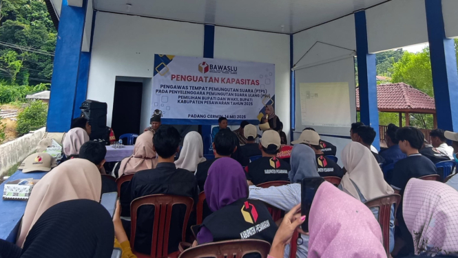 45 Pengawas Tempat Pemungutan Suara (PTPS) Padang Cermin.