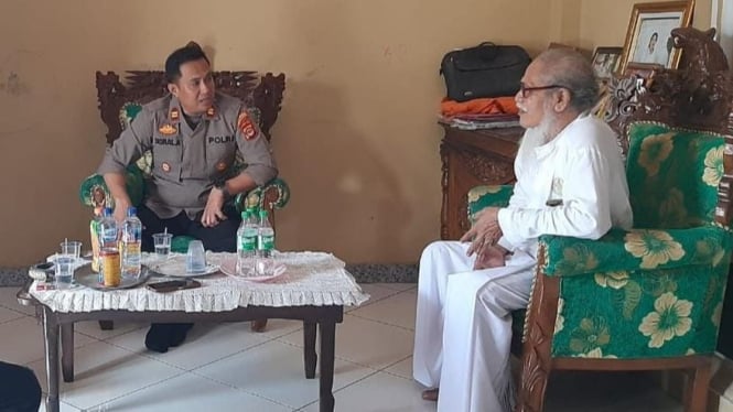 Kapolsek Penengahan sambang ke tokoh agama Hindu di Desa Sumur.