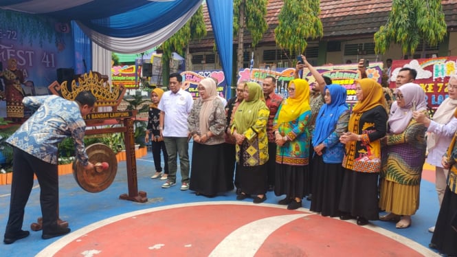 Semarak Milad Ke-72 SMAN 1 Bandar Lampung.