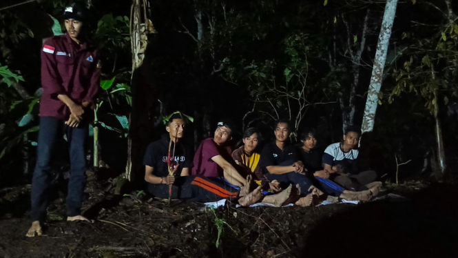 Pelaksanaan diksar Mahapel FEB Unila di Desa Talang Mulya.
