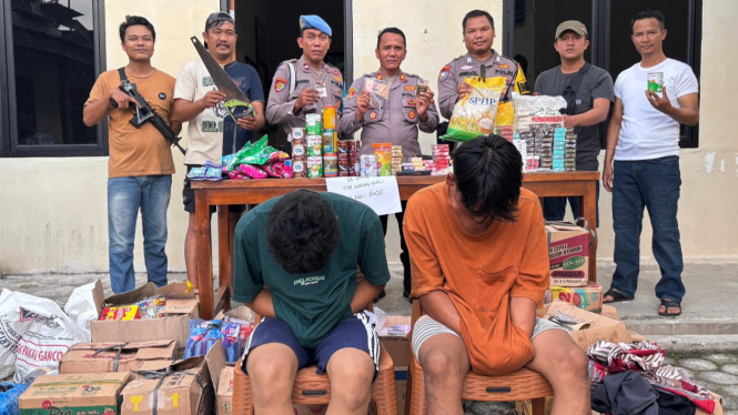 Polsek Menggala tangkap pelajar dan pengangguran bobol toko.