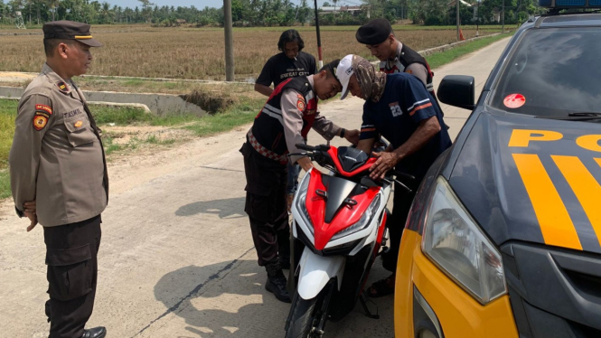 Kapolsek Candipuro pimpin patroli gabungan.