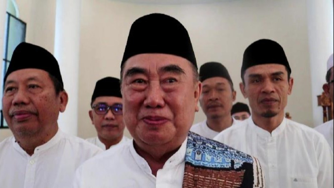 Bupati Tanggamus shalat Idul Adha di Masjid Nurul Faidzin.