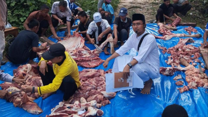 Pemotongan hewan kurban di Ponpes Tahfizh Quran Menara Sembilan