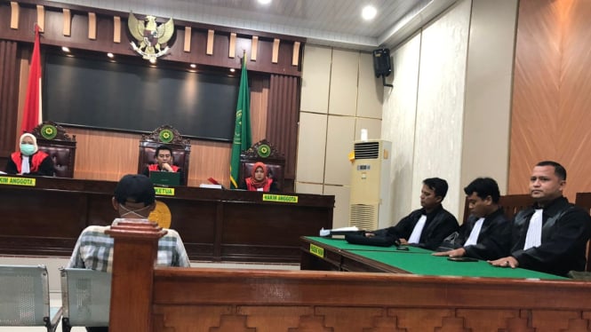 Saksi Sukriyadi, pemilik ijazah asli yang digunakan oleh Supriyati.