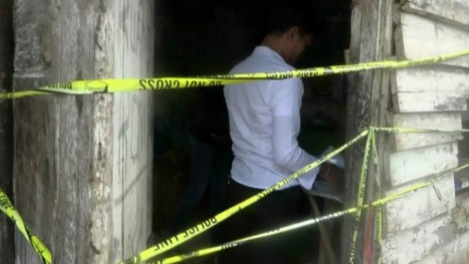 Polres Tulang Bawang gelar olah TKP bocah perempuan tanpa busana.