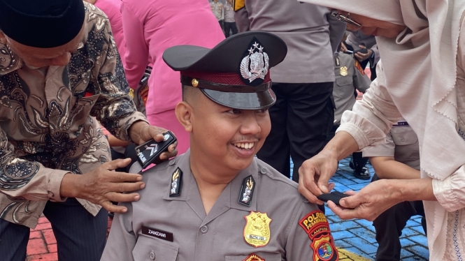 Polres Pesawaran gelar upacara kenaikan pangkat.