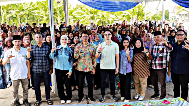 Sesi foto bersama