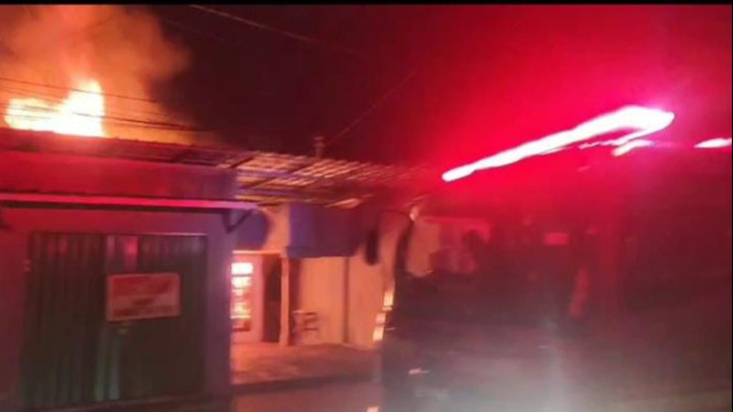 Kebakaran Hebohkan Warga Kedaton, Bandar Lampung