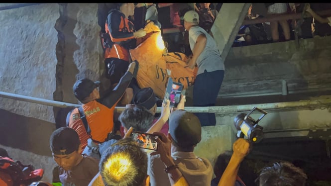 Tim SAR Gabungan evakuasi warga Menggala tewas tenggelam.