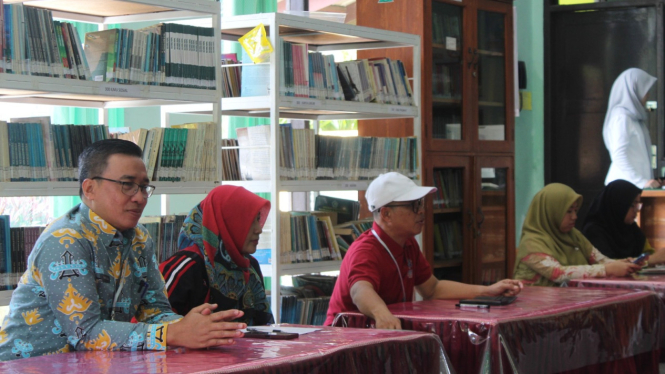 Siswa baru mengikuti kegiatan Masa Ta’aruf Siswa Madrasah.