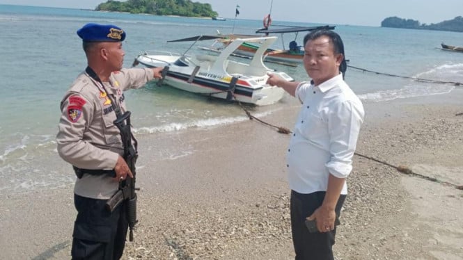 Satpolair Polres Pesawaran amankan barang bukti speed boat.