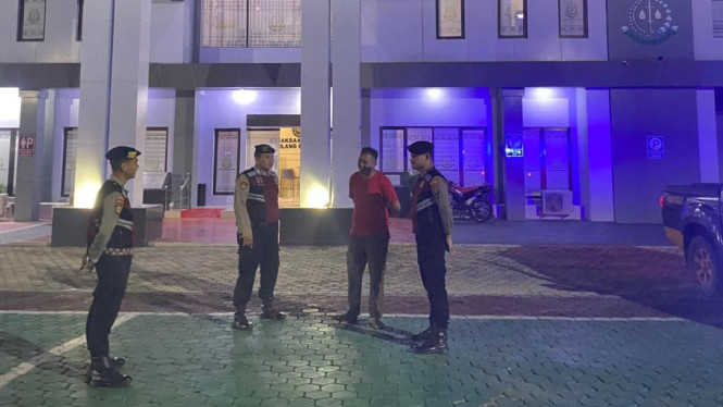 Samapta Polres Tulang Bawang gelar patroli malam hari.