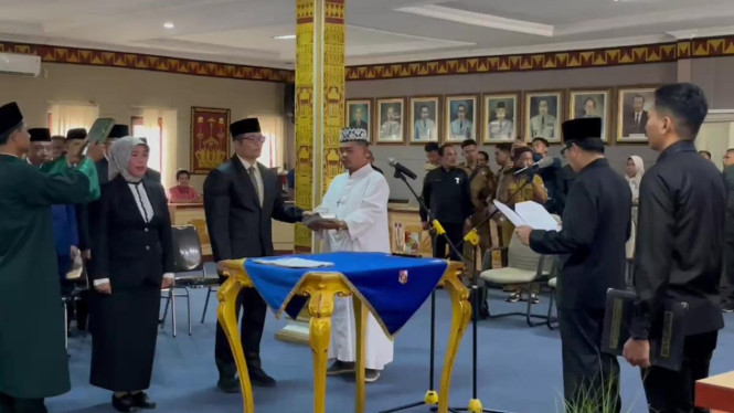 Bupati Lampung Utara Lantik dan Mutasi 17 Pejabat Eselon II.