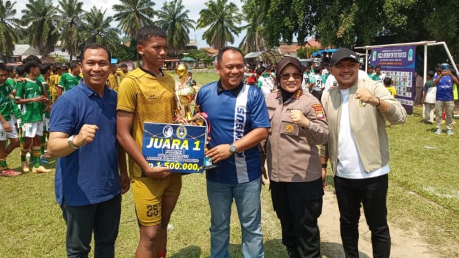 Bhayangkara Presisi Lampung FC U-13 dan U-15 Juara Piala Suratin
