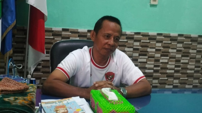 Kepala SMPN 1 Sungkai Jaya, Juliadi.