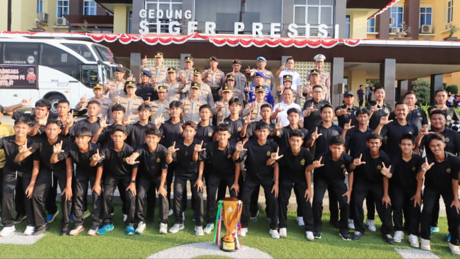 Sesi foto bersama