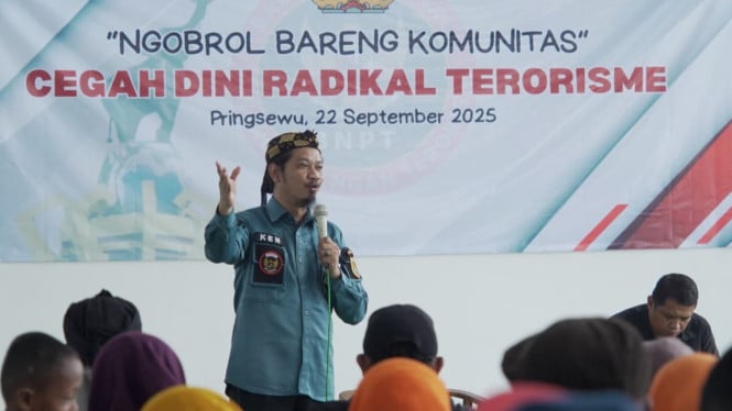 Ken Setiawan saat ngobrol bareng komunitas di Pringsewu, Lampung.