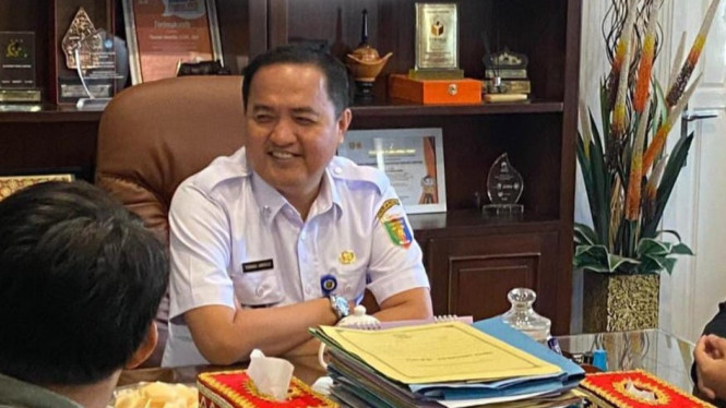 Kadisdikbud Provinsi Lampung, Thomas Amrico.