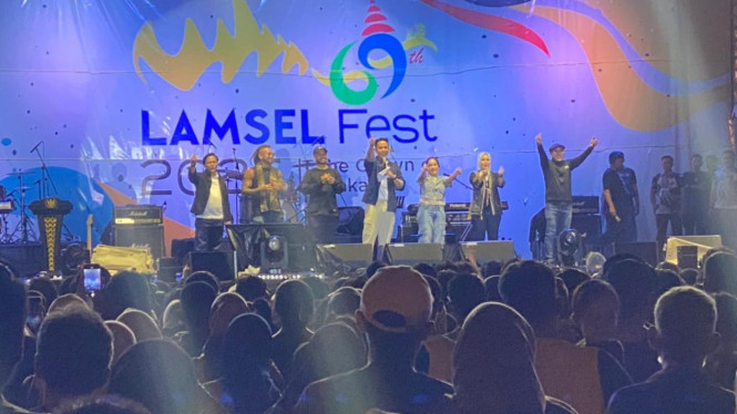 Lamsel Fest 2025 Resmi Dibuka, meriahkan HUT ke-69.