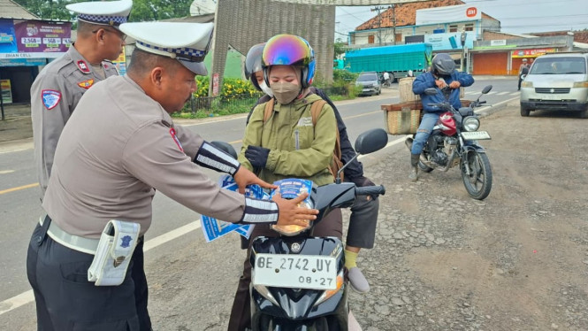 Polres Tulang Bawang sosialisasi keselamatan lalulintas.