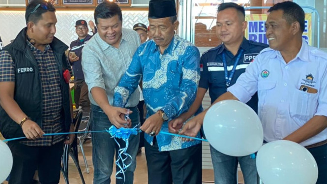 Peresmian Café BUMDes Bakau Mandiri di Pelabuhan Bakauheni.