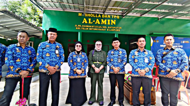 Sesi foto bersama
