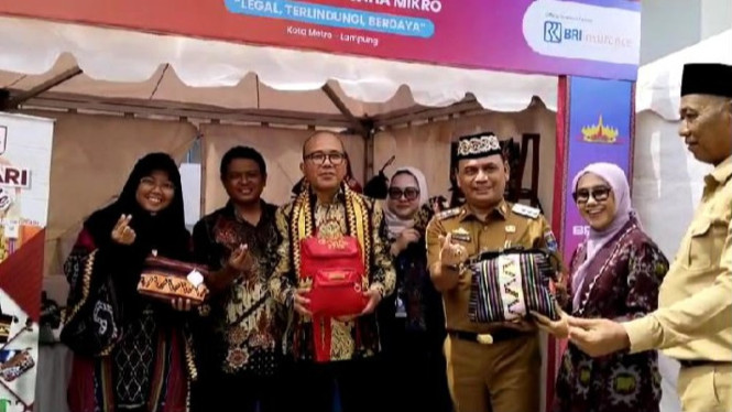 Festival kemudahan dan perlindungan usaha mikro di Metro, Lampung.