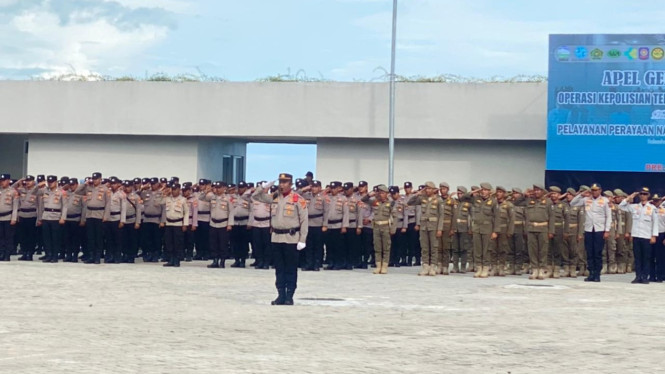 Apel pengamanan Nataru 2025–2026 di kawasan Menara Siger.