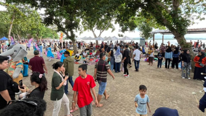 Pengunjung padati Jungle Sea Kalianda diliburan awal tahun 2026.