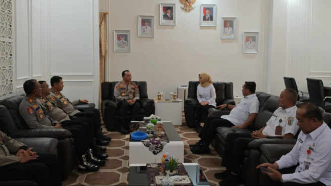 Kapolres Pesawaran silaturahmi ke Bupati Pesawaran.