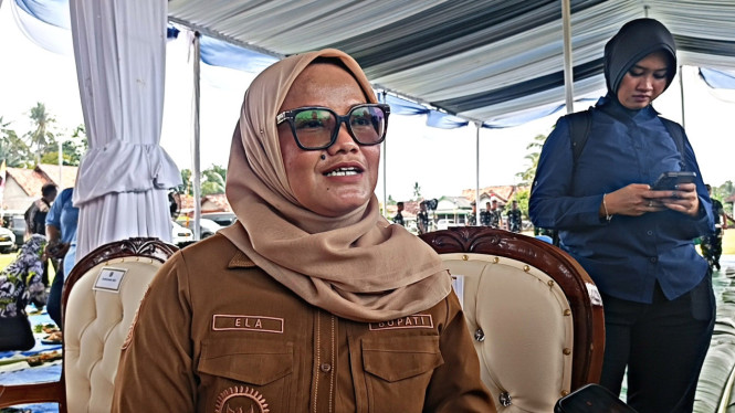 Bupati Lampung Timur, Ela Siti Nuryamah